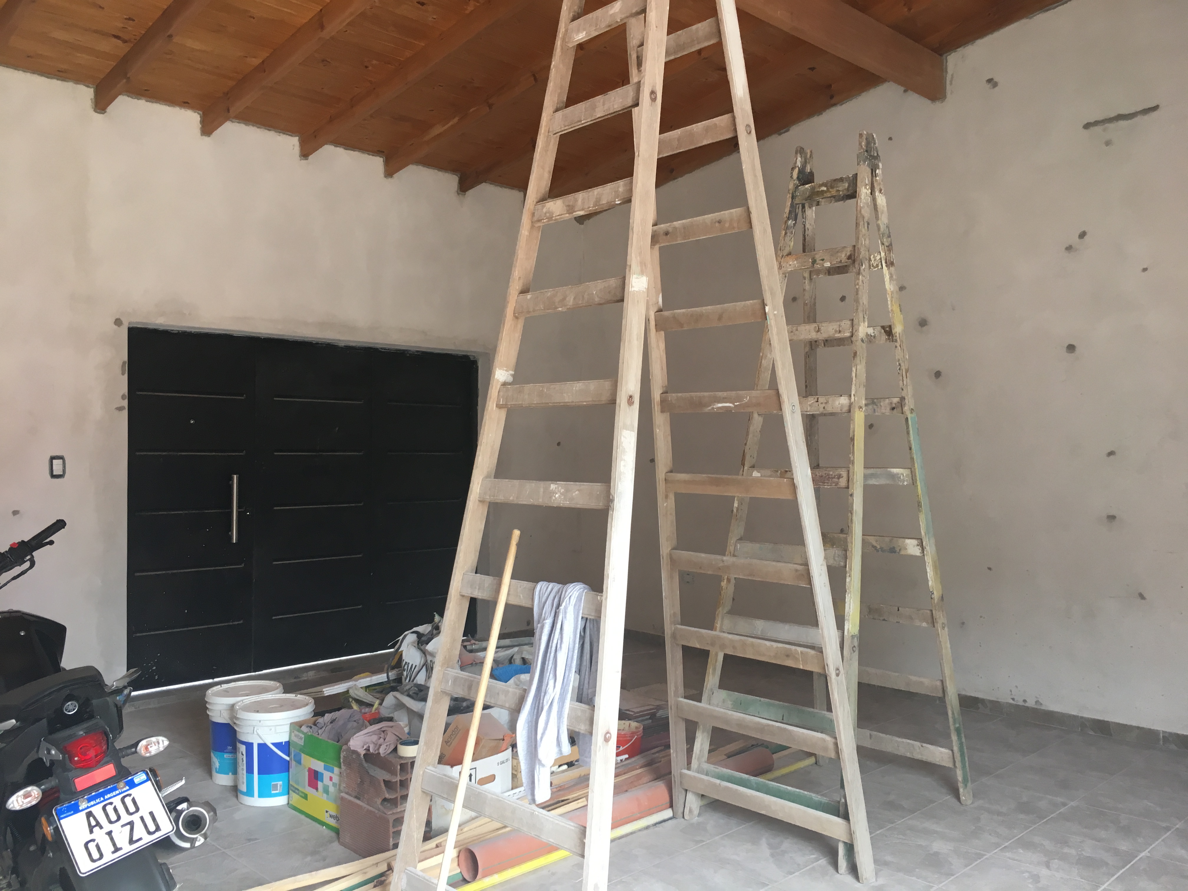 Amplia Casa Familiar con Detalles de Calidad y Todos los Servicios