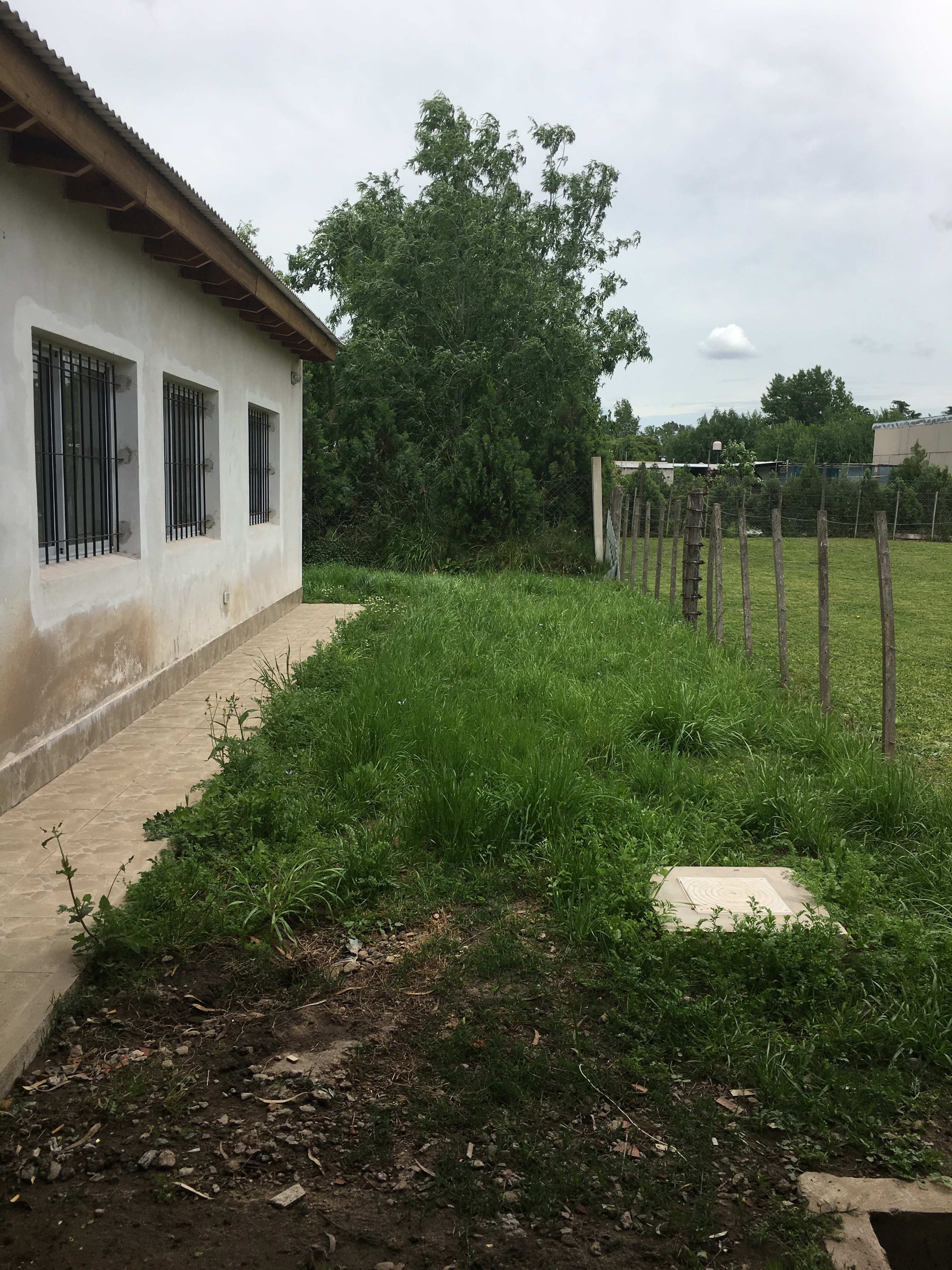 Amplia Casa Familiar con Detalles de Calidad y Todos los Servicios