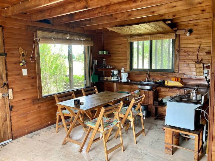 EN VENTA CABAÑAS DE DOS PLANTAS EQUIPADAS EN LA COSTA ATLANTICA, OPCIONDE PERMUTA POR VIVIENDA.