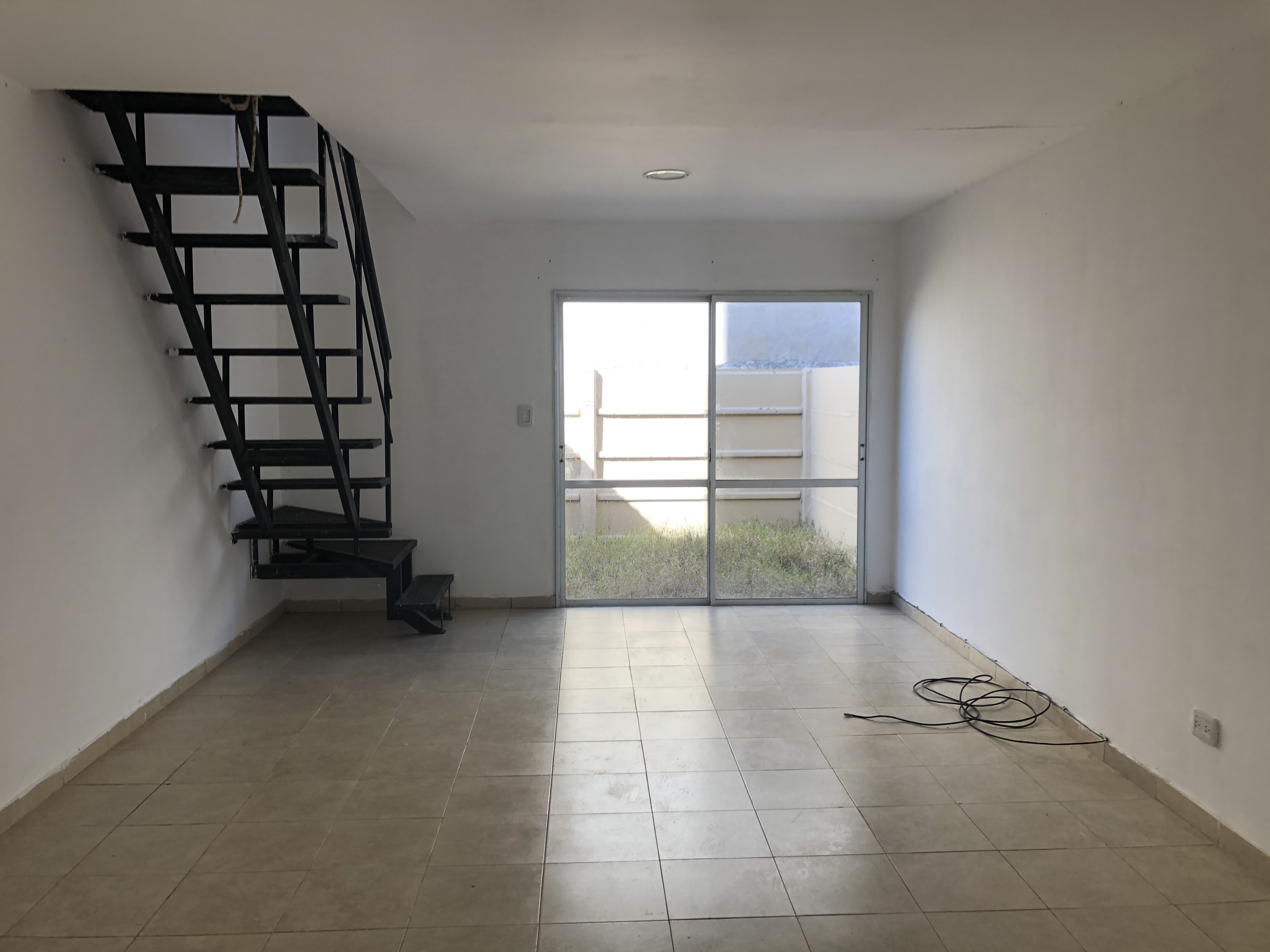 CONDOMINIO EN VENTA, IDEAL PARA RENTA