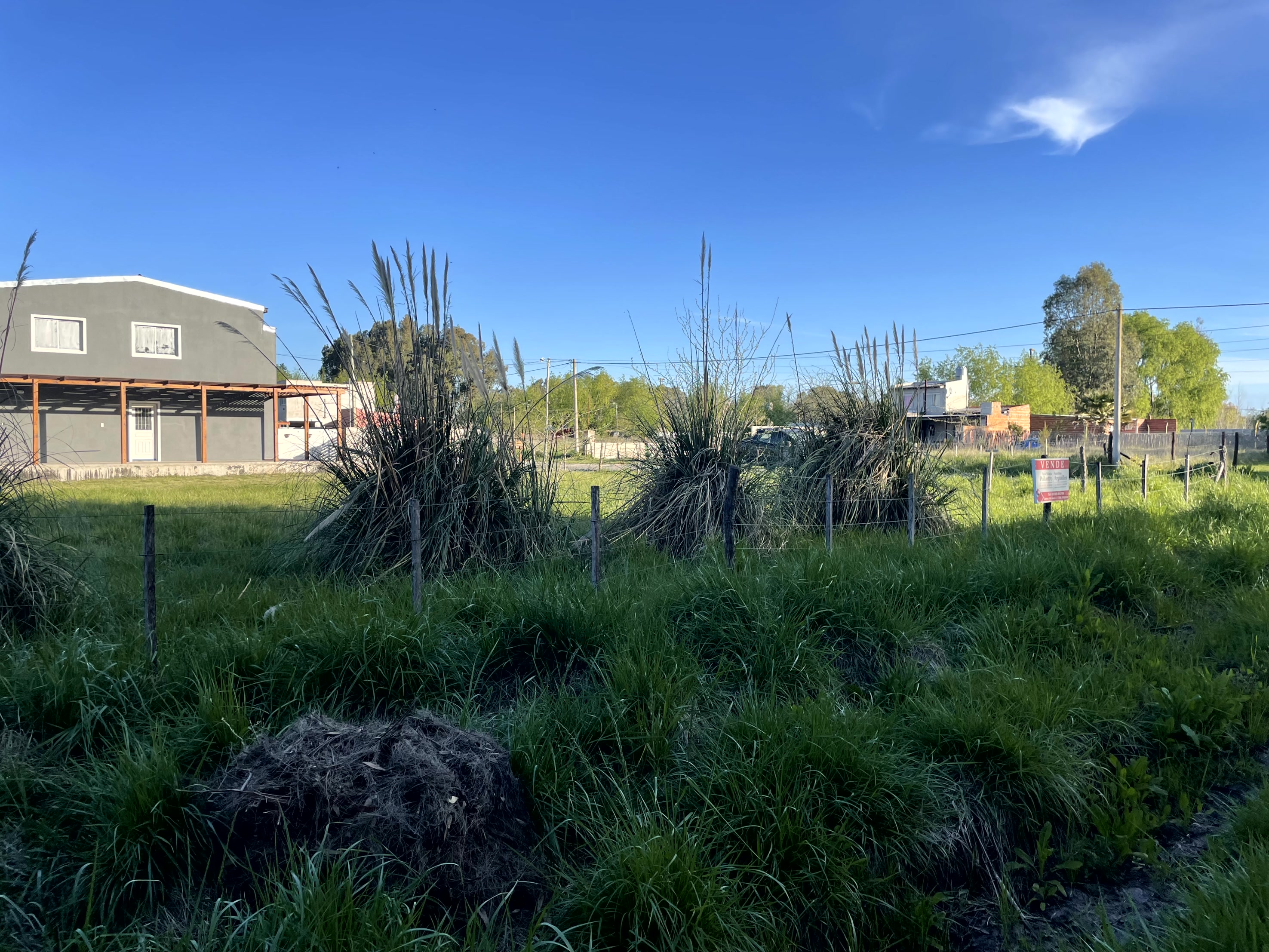 EN VENTA LOTE EN ESQUINA EN BALNEARIO VIEJO