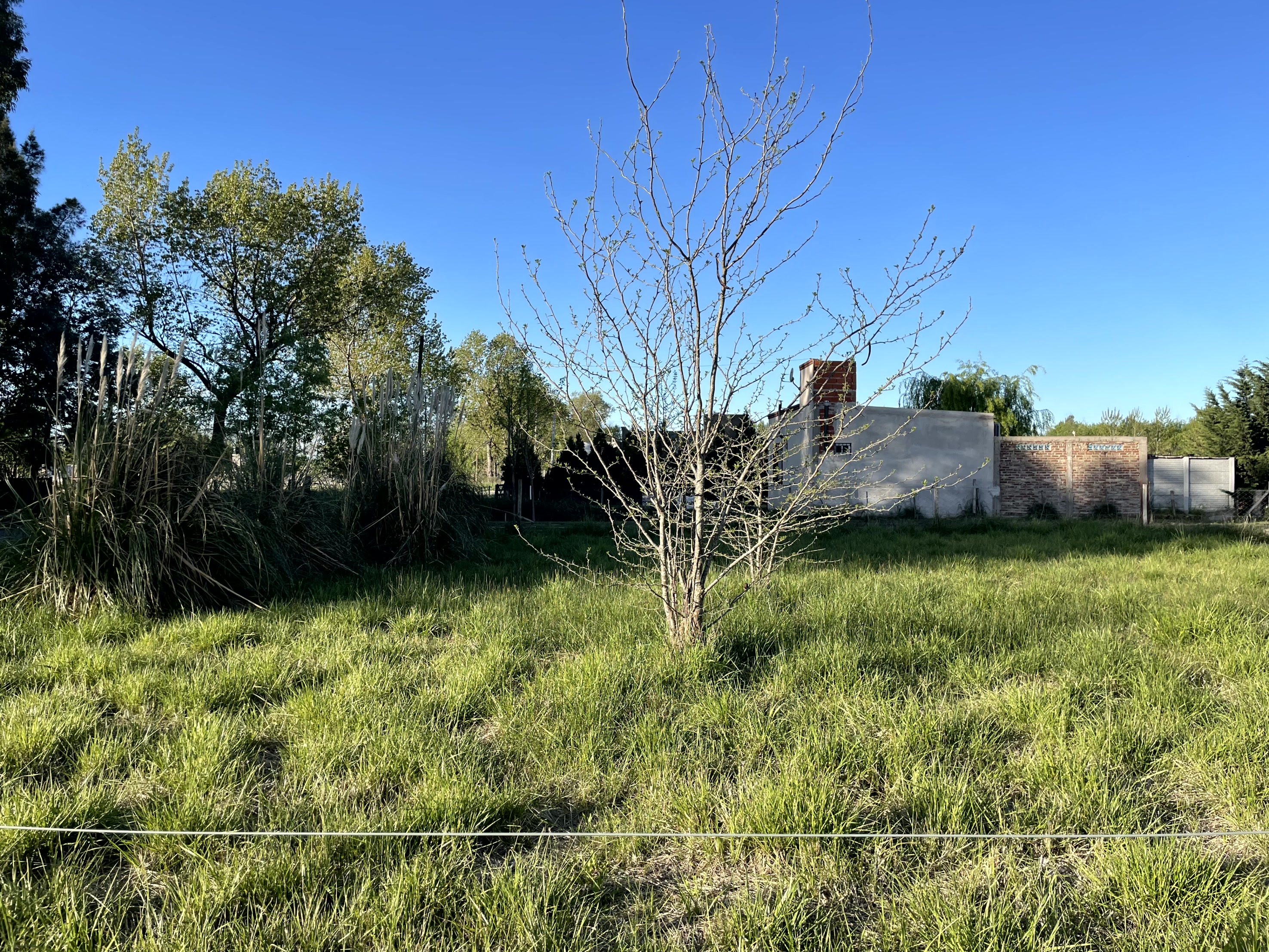 EN VENTA LOTE EN ESQUINA EN BALNEARIO VIEJO