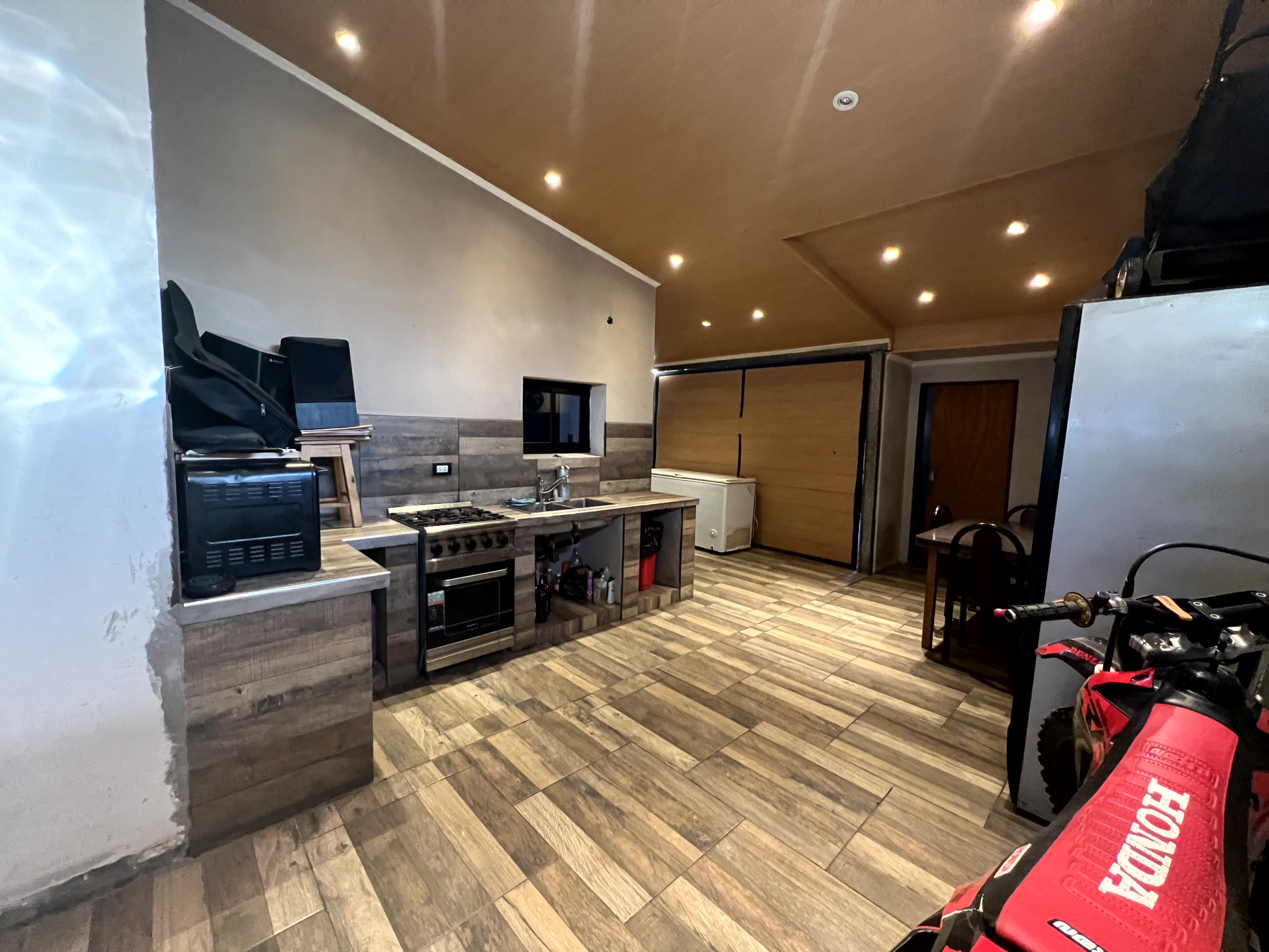 SE VENDE CASA NUEVA