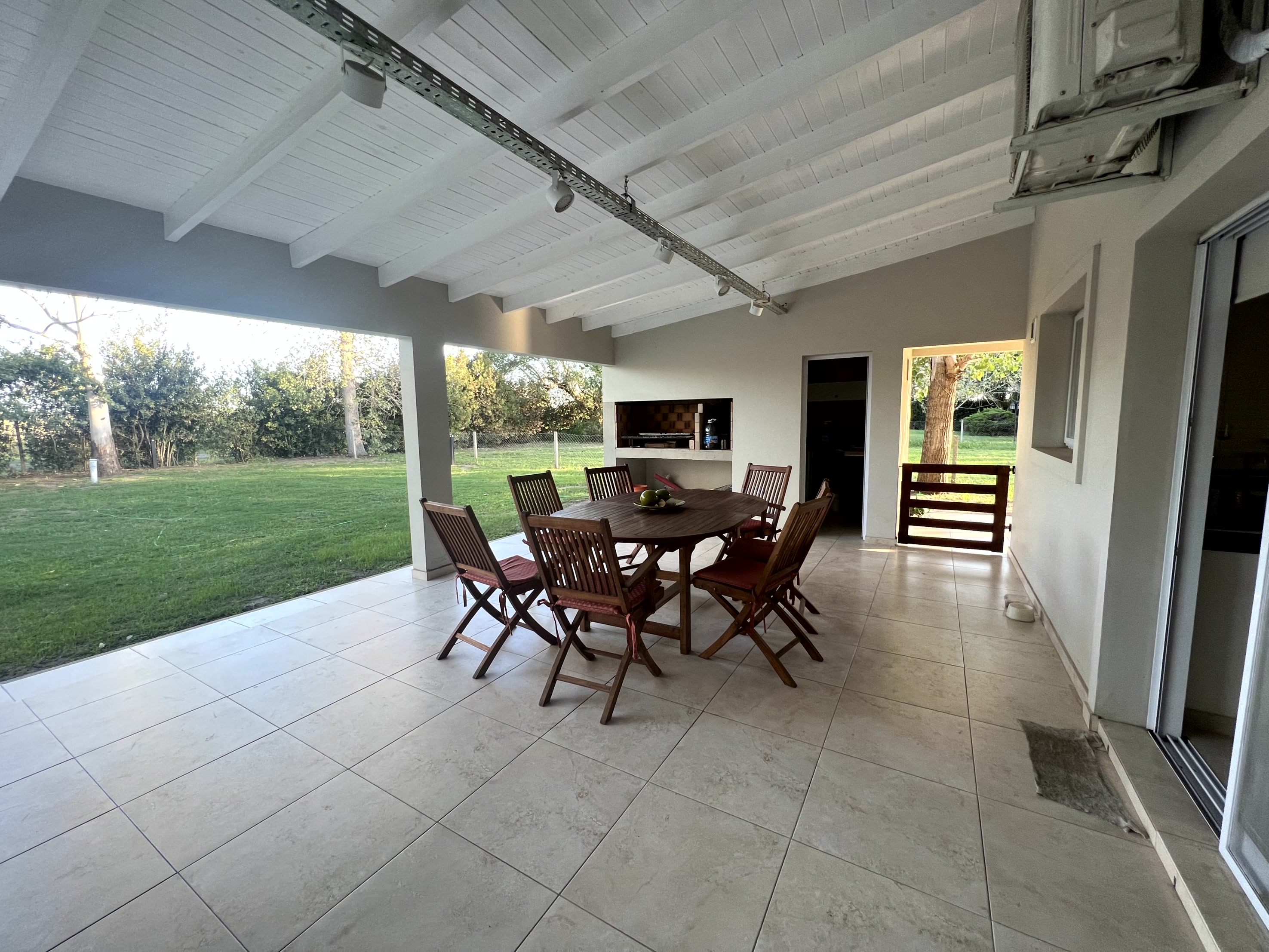 HERMOSA VIVIENDA UBICADA EN BARRIO LEUFU KIÑE