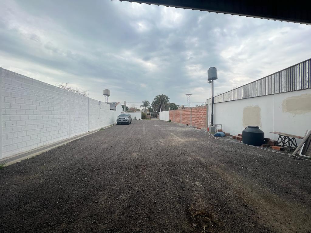 EN VENTA GALPON NUEVO UBICADO EN LA LOCALIDAD DE RANCHOS