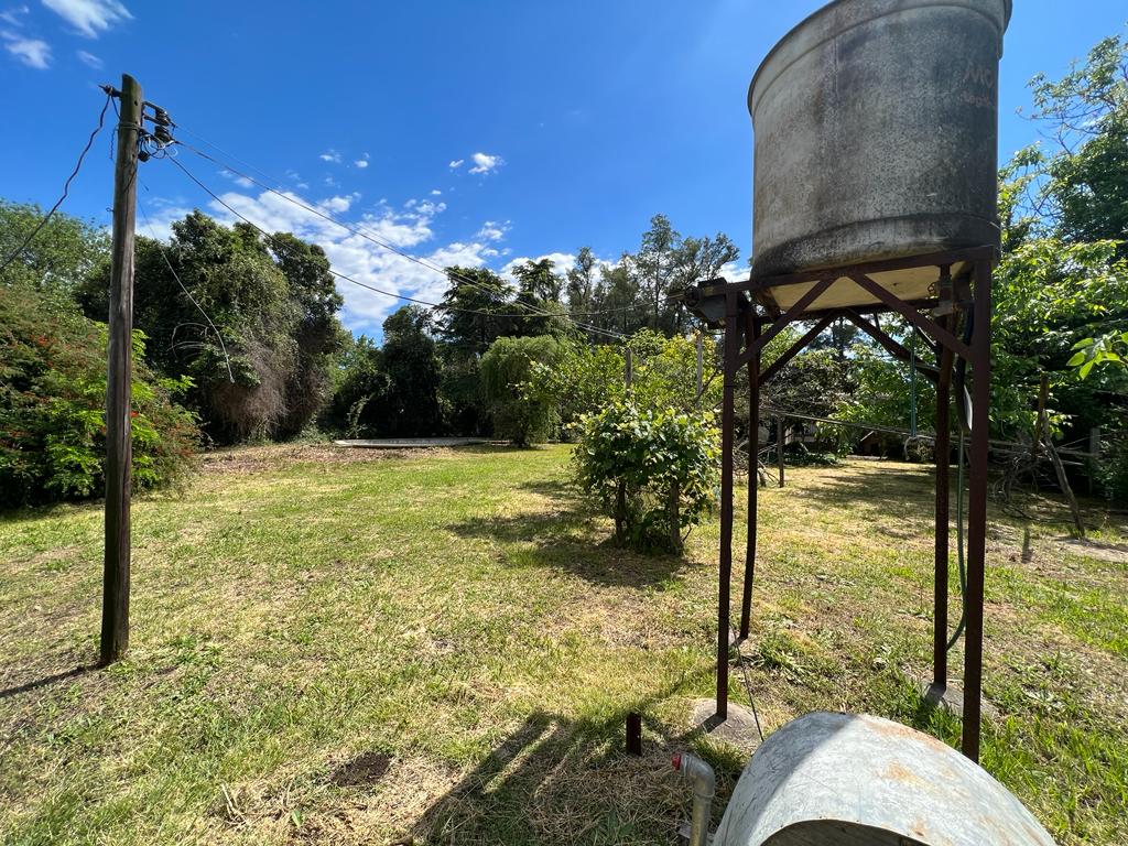 Increíble Oferta: Casa y Lote Adicional con Piscina a Solo 2 Cuadras de Av. Italia - Apta para Crédito Hipotecario