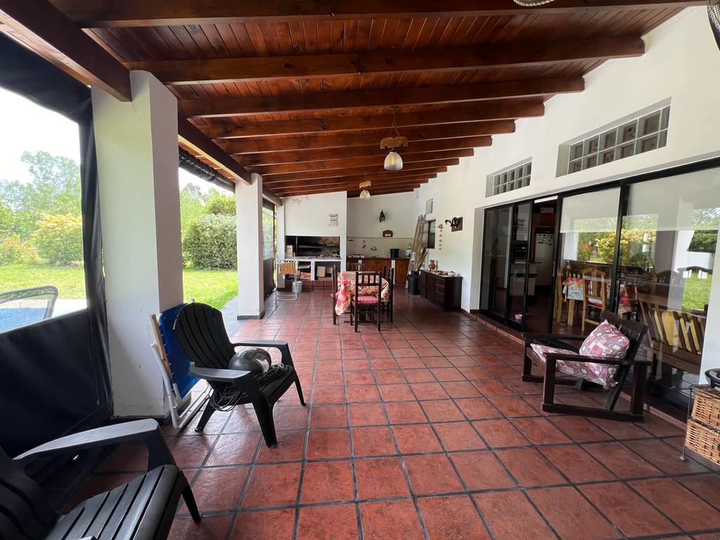 SE VENDE CASA EN BARRIO LEUFU KIÑE CONTIGUO A TERMAS