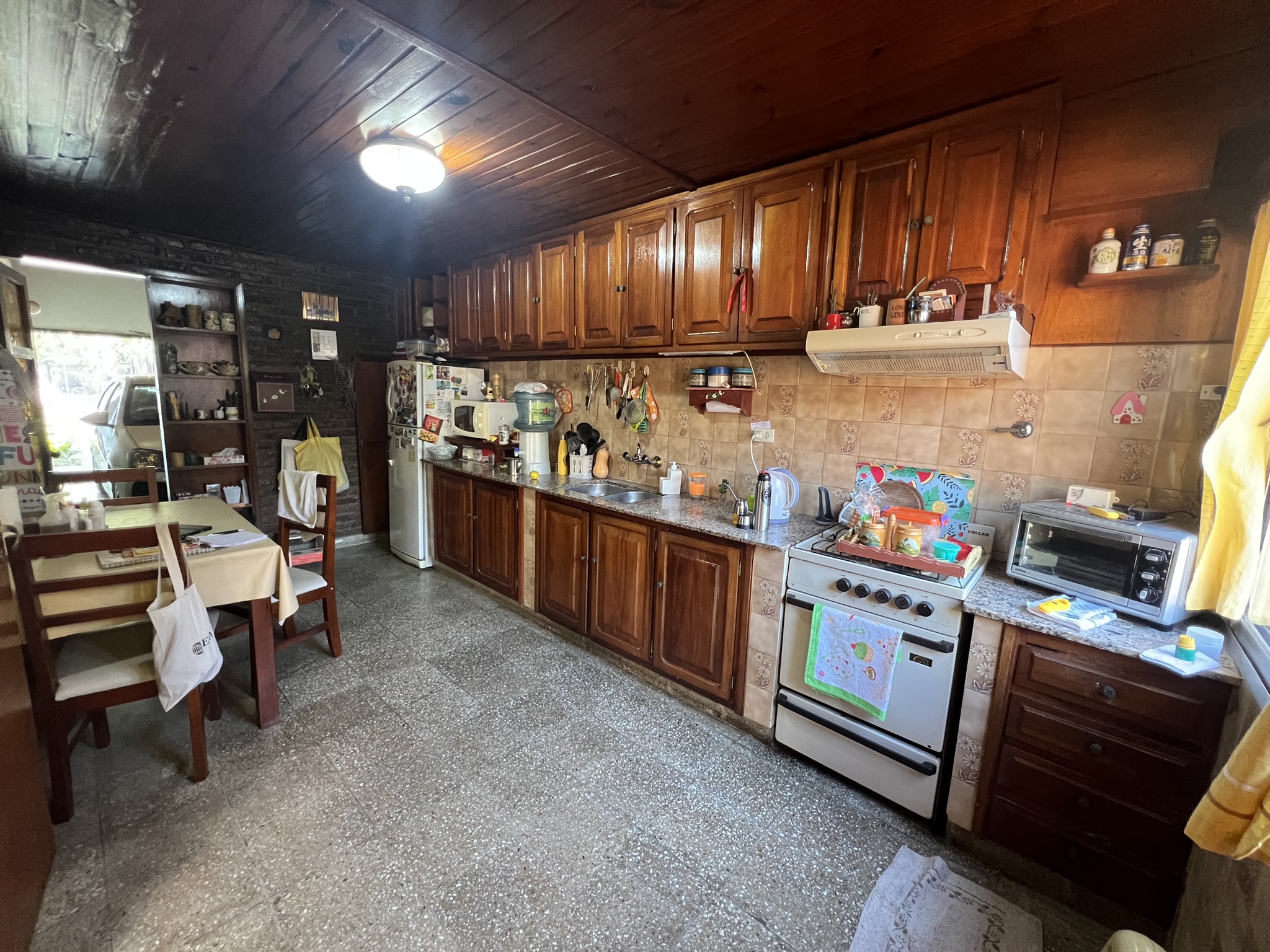 "Oportunidad única: Vivienda de calidad en ubicación privilegiada, permuta por casa o depto en General Belgrano"