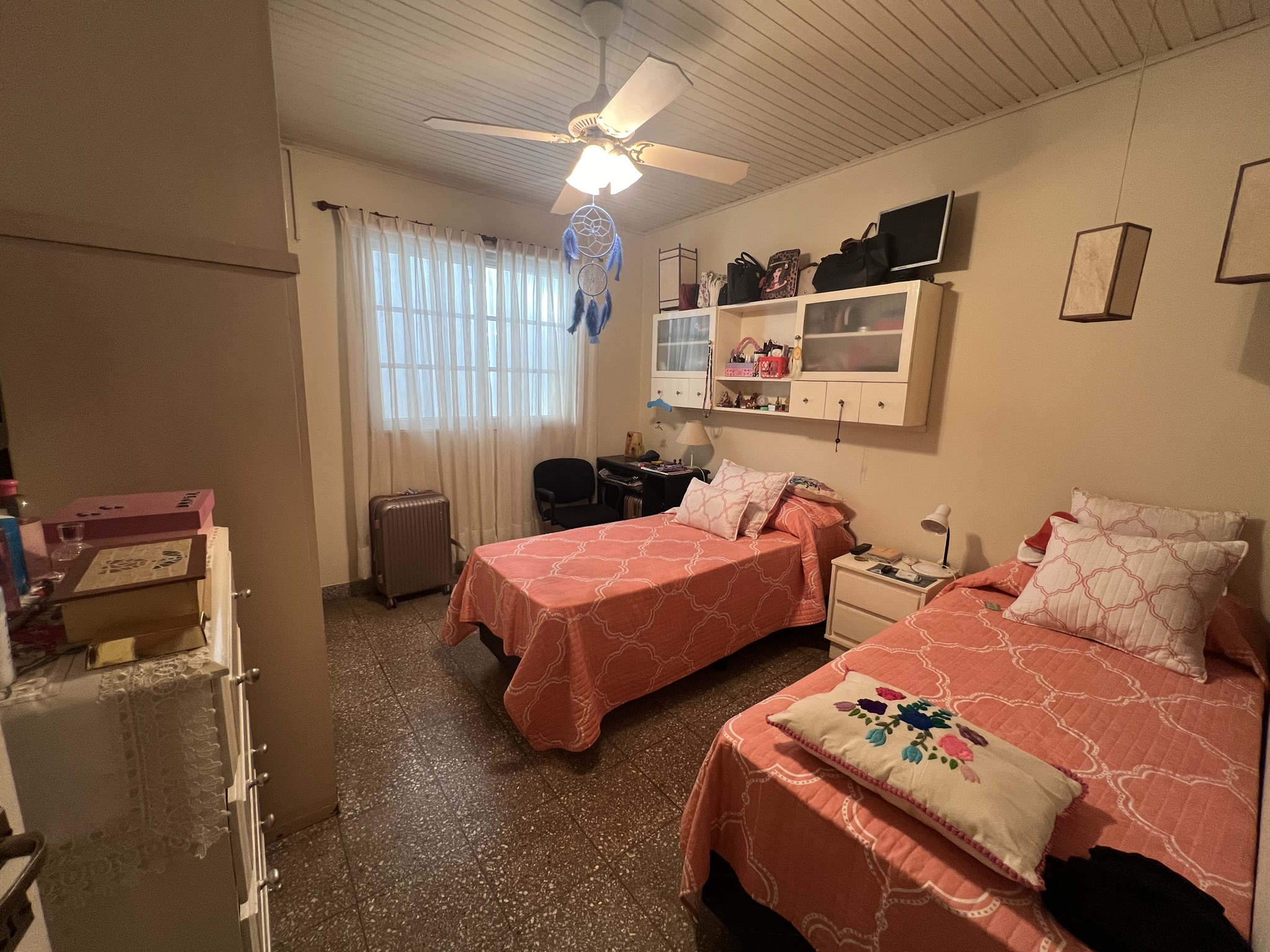 "Oportunidad única: Vivienda de calidad en ubicación privilegiada, permuta por casa o depto en General Belgrano"