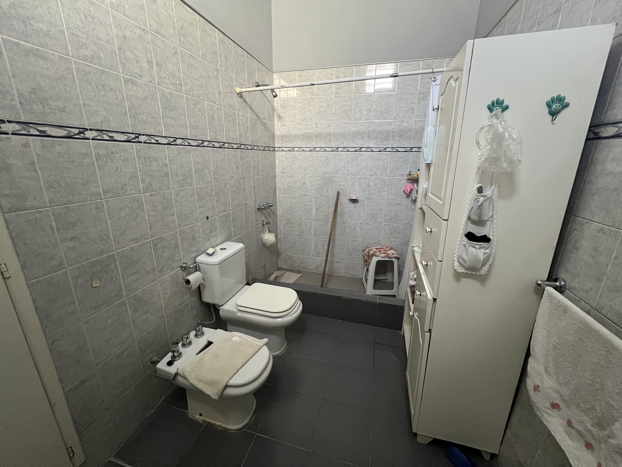 "Oportunidad única: Vivienda de calidad en ubicación privilegiada, permuta por casa o depto en General Belgrano"