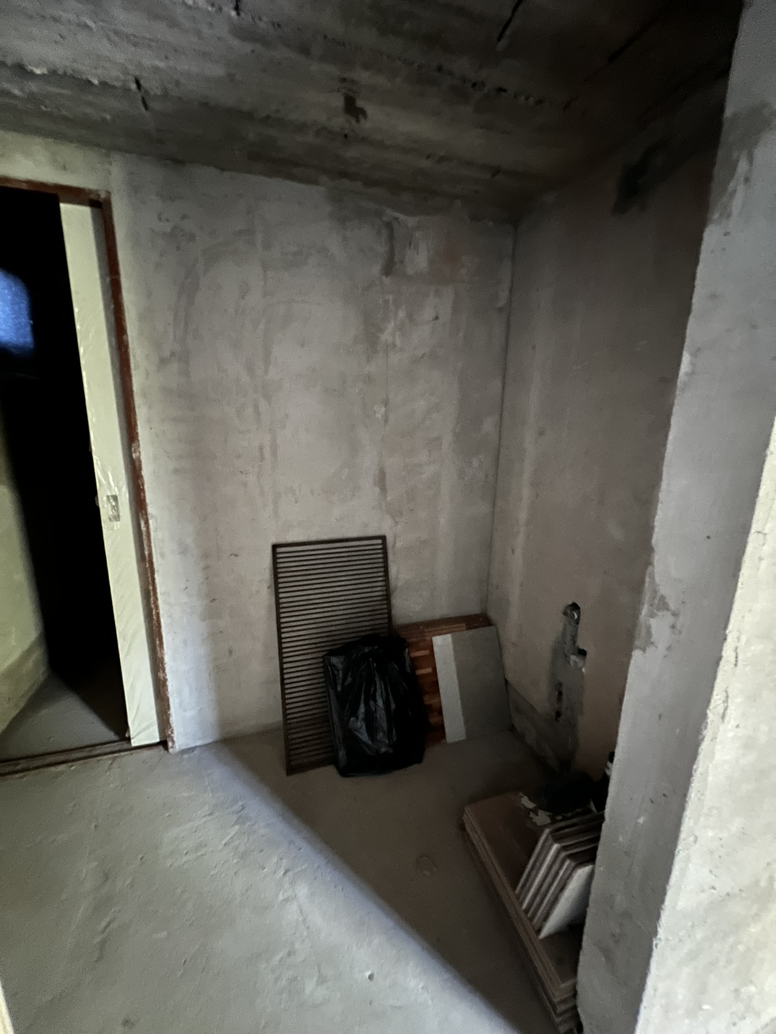 "Hogar Completo y Proyecto por Realizar: Tu Espacio en Barrio Leufu Kiñe te Espera"