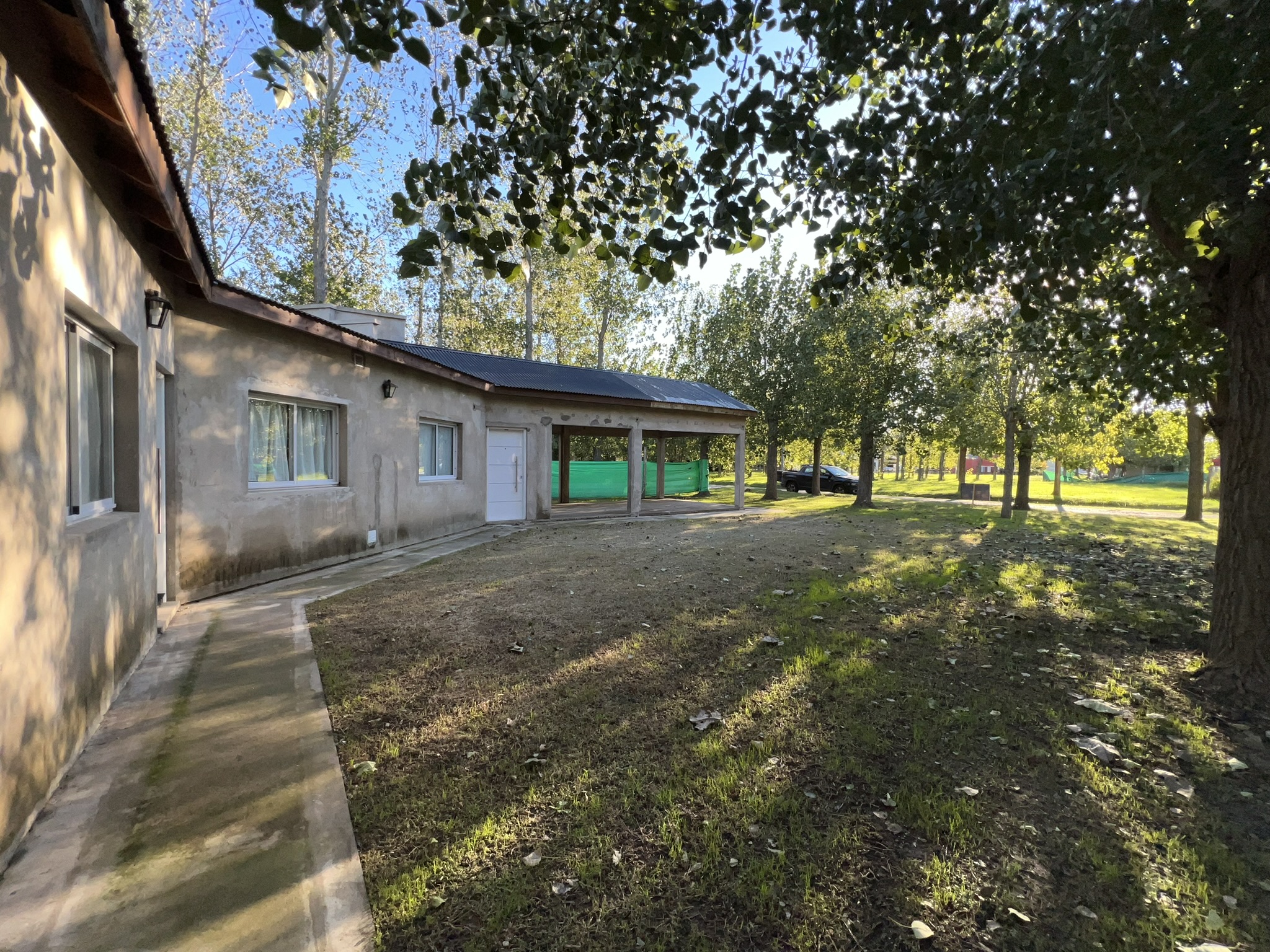 "Hogar Completo y Proyecto por Realizar: Tu Espacio en Barrio Leufu Kiñe te Espera"