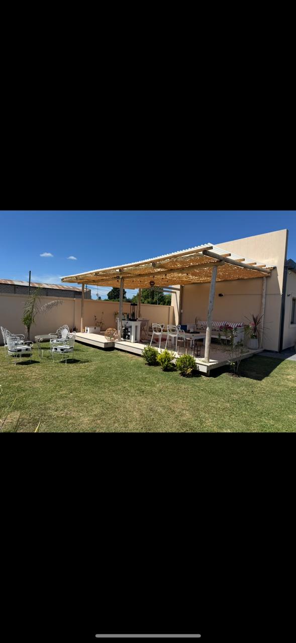 Moderna y funcional: casa con pileta y excelente distribución
