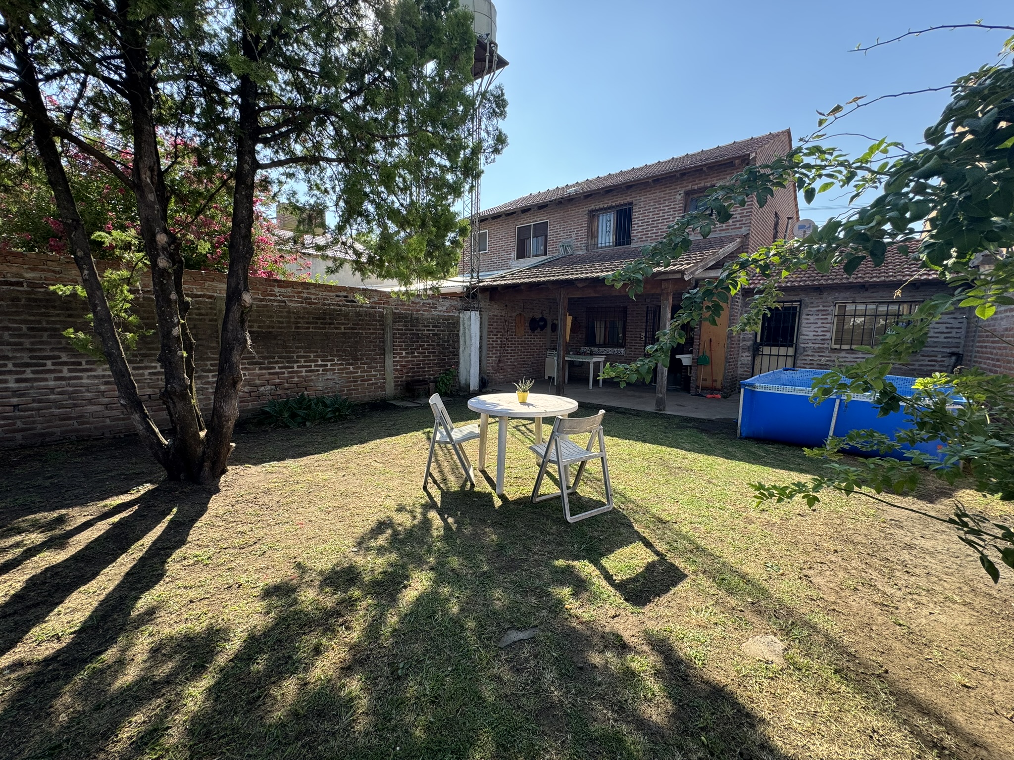 Casa en Barrio Eco a metros de Plaza Alem