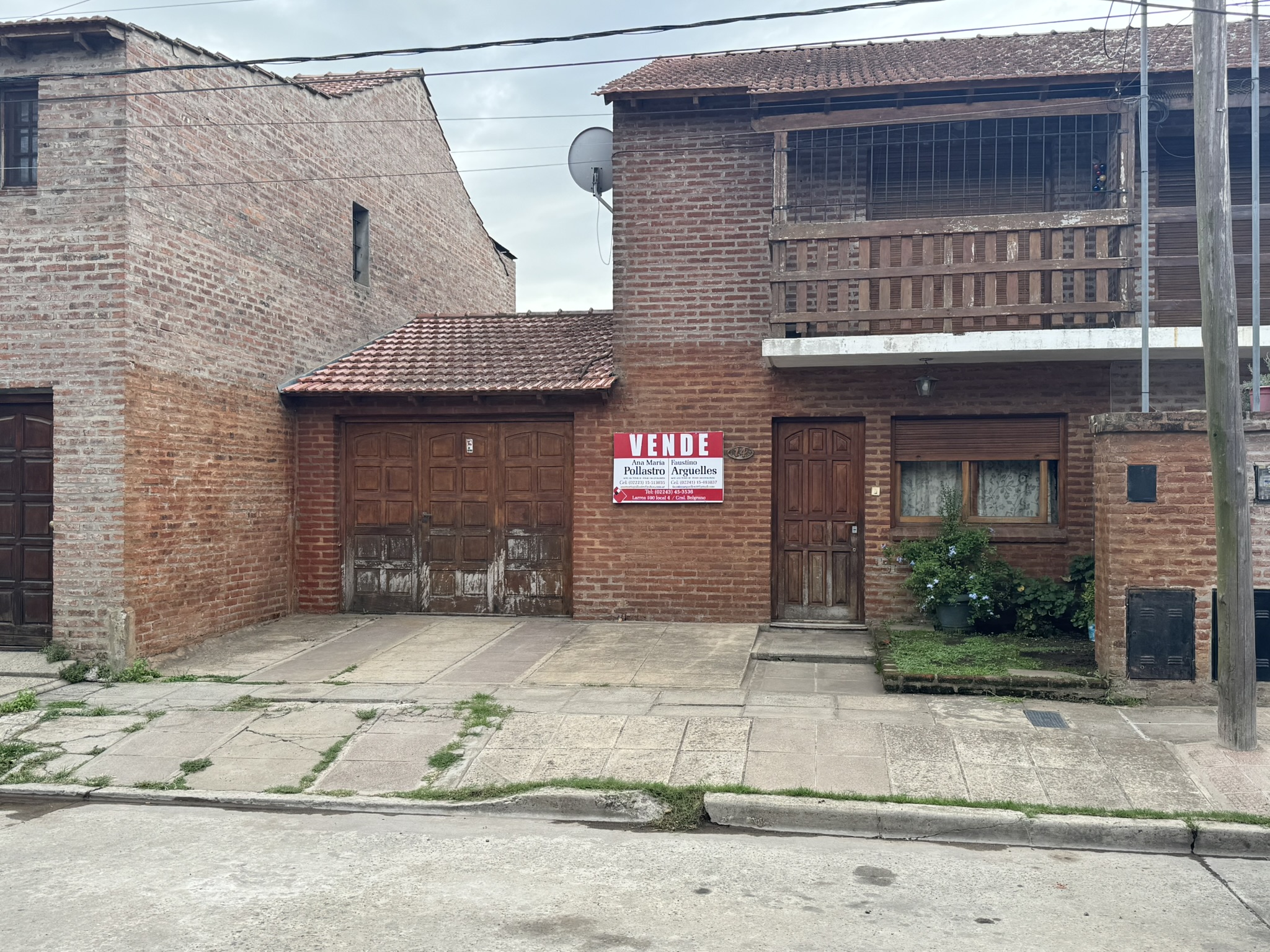 Casa en Barrio Eco a metros de Plaza Alem